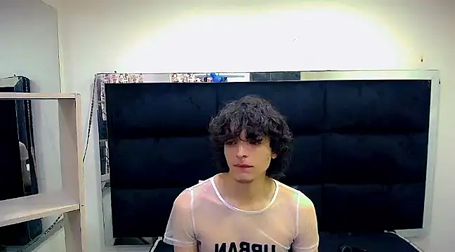 Sr BonnyEthan online show from January 16, 2025, 1:25 pm