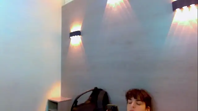 Sr BonnyEthan online show from December 2, 2025, 1:50 pm