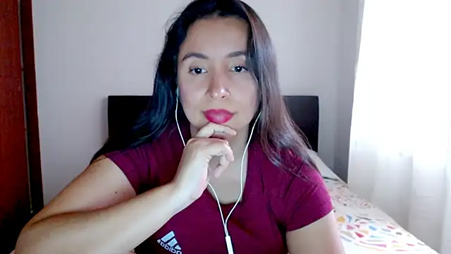 emely sexx20 online show from September 25, 2025, 10:02 pm