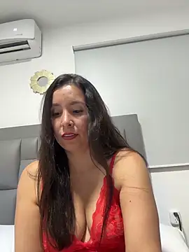 emely sexx20 online show from February 12, 2026, 1:00 am