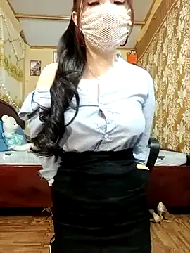 Snapshot of Lanian_99 chatting on February 18, 2025, 3:10 am Lanian 99 online show from February 18, 2025, 3:10 am