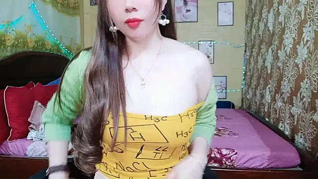 Snapshot of Lanian_99 chatting on March 8, 2025, 12:33 am Lanian 99 online show from March 8, 2025, 12:33 am