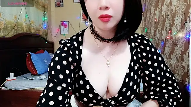 Snapshot of Lanian_99 chatting on September 19, 2025, 12:45 am Lanian 99 online show from September 19, 2025, 12:45 am