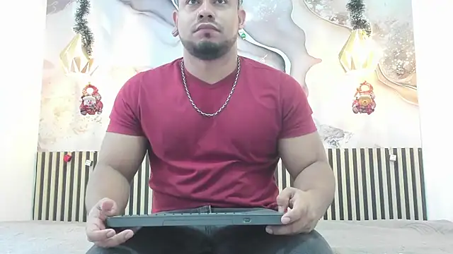 BrianMalonee online show from December 17, 2025, 12:00 pm