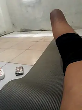 jojokom99 online show from April 27, 2026, 7:39 am