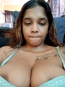 Indianqueen03 online show from September 26, 2025, 7:01 am