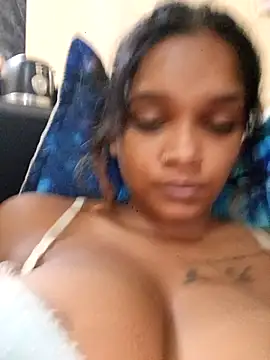 Snapshot of Indianqueen03 chatting on February 2, 2026, 7:12 pm Indianqueen03 online show from February 2, 2026, 7:12 pm