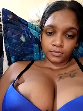 Snapshot of Indianqueen03 chatting on February 26, 2026, 6:18 pm Indianqueen03 online show from February 26, 2026, 6:18 pm