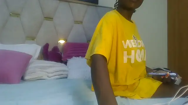 Fine assie online show from March 17, 2025, 1:03 am