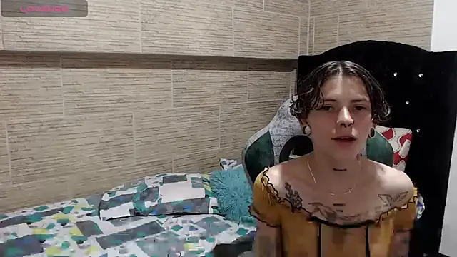 Snapshot of pretty_cristal69 chatting on December 15, 2024, 8:25 pm pretty cristal69 online show from December 15, 2024, 8:25 pm