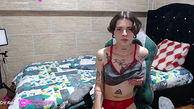 Snapshot of pretty_cristal69 chatting on December 17, 2024, 2:12 am pretty cristal69 online show from December 17, 2024, 2:12 am