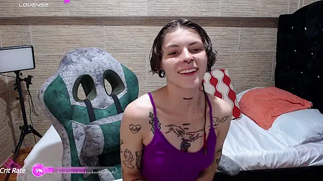 Snapshot of pretty_cristal69 chatting on February 4, 2025, 10:13 pm pretty cristal69 online show from February 4, 2025, 10:13 pm