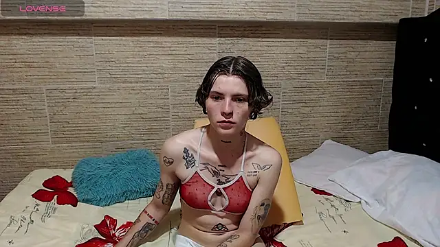 Snapshot of pretty_cristal69 chatting on February 10, 2025, 10:51 pm pretty cristal69 online show from February 10, 2025, 10:51 pm