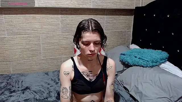 Snapshot of pretty_cristal69 chatting on February 21, 2025, 11:55 am pretty cristal69 online show from February 21, 2025, 11:55 am