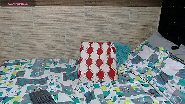 Snapshot of pretty_cristal69 chatting on March 5, 2025, 6:33 am pretty cristal69 online show from March 5, 2025, 6:33 am