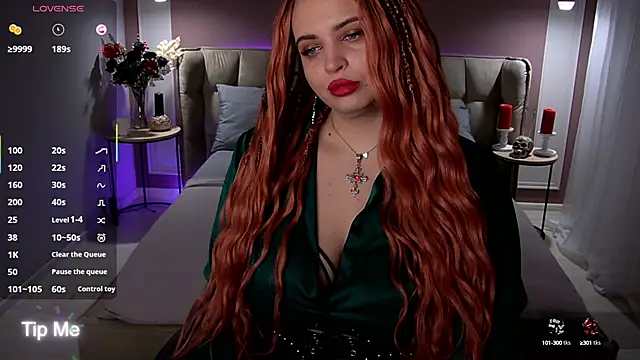 Miss Maya Mils online show from September 21, 2025, 1:07 am