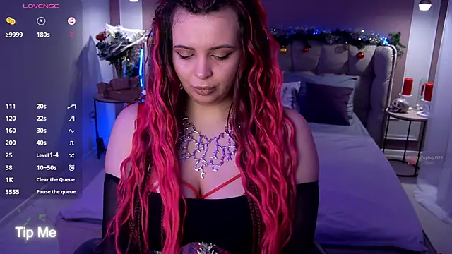 Miss Maya Mils online show from December 22, 2025, 1:02 am