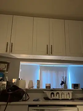 Snapshot of Your_Paris chatting on March 14, 2025, 10:16 pm Your Paris online show from March 14, 2025, 10:16 pm