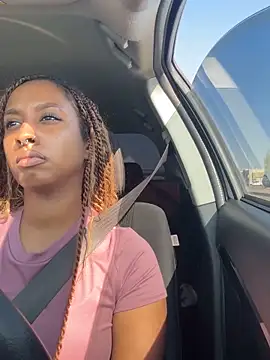 Snapshot of Your_Paris chatting on September 14, 2025, 5:23 pm Your Paris online show from September 14, 2025, 5:23 pm