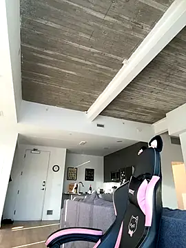 Snapshot of Your_Paris chatting on November 29, 2025, 5:05 pm Your Paris online show from November 29, 2025, 5:05 pm