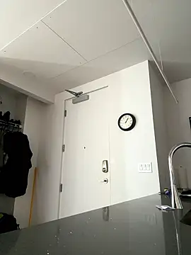 Snapshot of Your_Paris chatting on January 10, 2026, 7:04 pm Your Paris online show from January 10, 2026, 7:04 pm