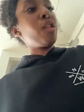 Your Paris online show from February 17, 2026, 8:26 pm