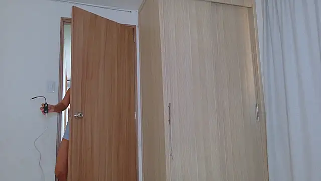 Snapshot of california_0 chatting on September 23, 2025, 2:53 pm california 0 online show from September 23, 2025, 2:53 pm