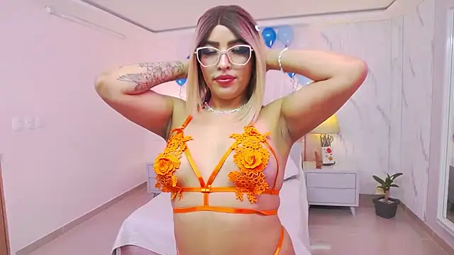 MadelaineJones online show from October 1, 2025, 8:26 pm