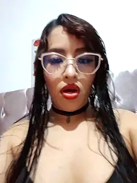 Snapshot of MadelaineJones chatting on July 11, 2026, 4:15 am MadelaineJones online show from July 11, 2026, 4:15 am