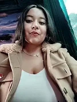 Cristal  04 online show from November 16, 2025, 3:17 pm