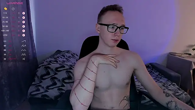 Alex silents online show from March 7, 2025, 1:07 pm