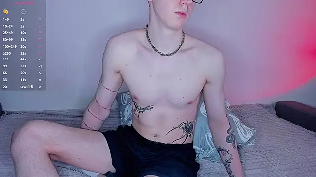 Alex silents online show from May 18, 2026, 1:06 pm