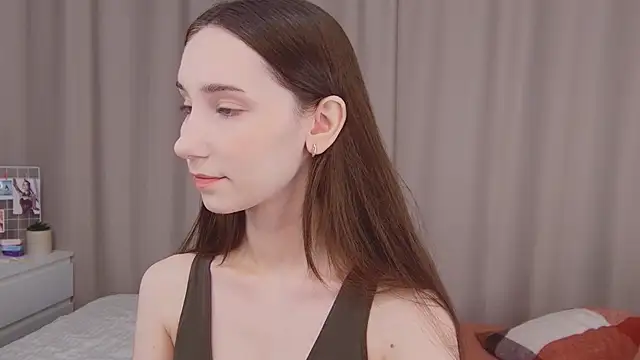 lezyliza online show from March 7, 2025, 2:56 pm