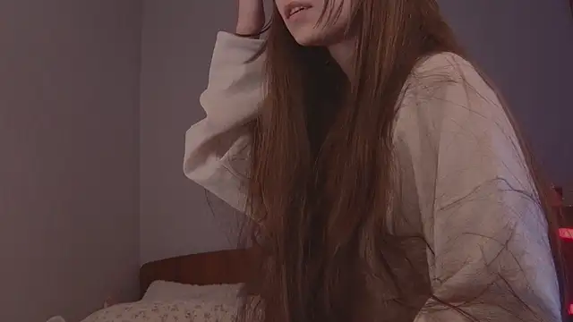 lezyliza online show from April 15, 2026, 10:32 pm