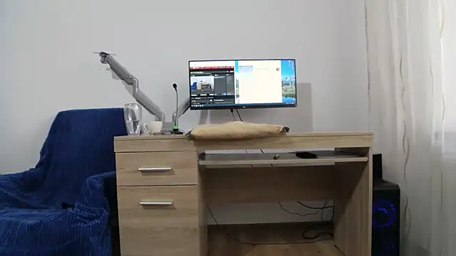 KarlyGray10 online show from March 5, 2025, 5:40 am