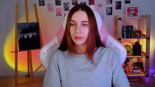 AliceCharmy online show from January 7, 2025, 12:31 pm