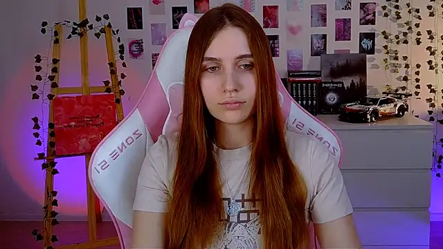 AliceCharmy online show from March 18, 2025, 6:48 pm