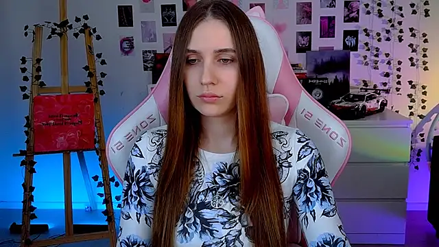 AliceCharmy online show from September 13, 2025, 12:49 pm