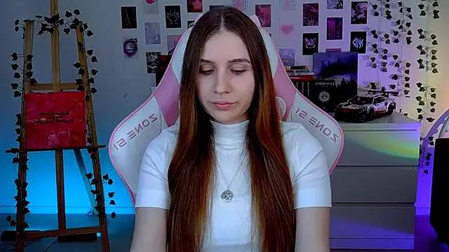 AliceCharmy online show from September 19, 2025, 10:05 am