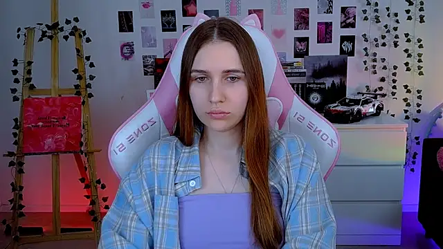 AliceCharmy online show from October 13, 2025, 6:24 am