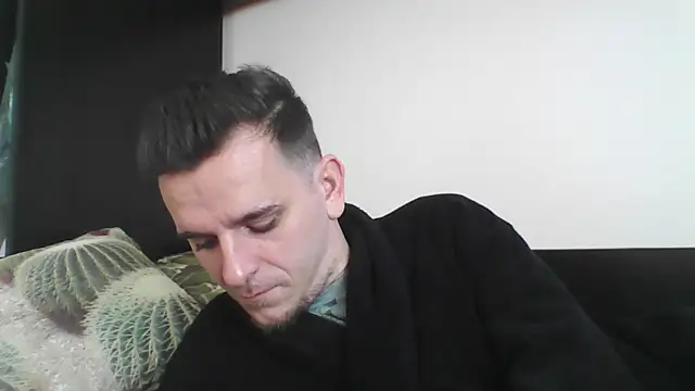 Huge cock22cm online show from January 28, 2025, 8:47 am