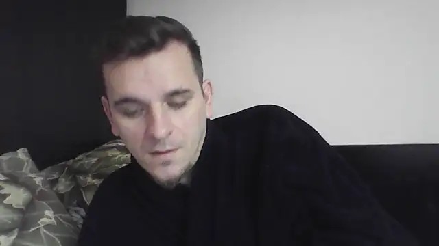 Huge cock22cm online show from February 12, 2025, 7:55 am