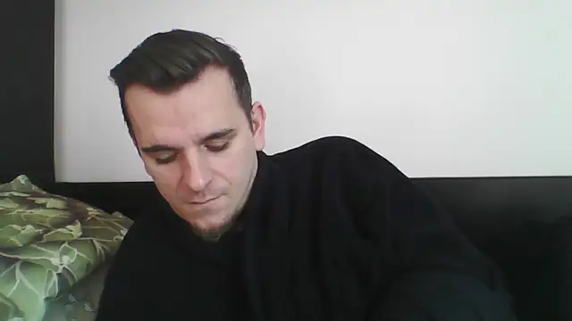 Huge cock22cm online show from February 24, 2025, 7:44 am