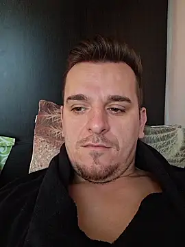 Snapshot of Huge_cock22cm chatting on January 18, 2026, 6:28 am Huge cock22cm online show from January 18, 2026, 6:28 am