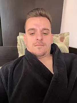 Snapshot of Huge_cock22cm chatting on March 6, 2026, 7:49 am Huge cock22cm online show from March 6, 2026, 7:49 am