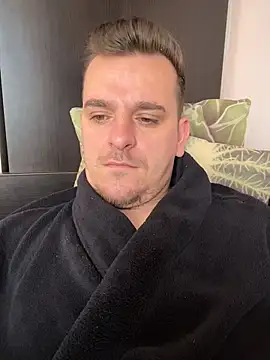 Snapshot of Huge_cock22cm chatting on March 15, 2026, 8:09 am Huge cock22cm online show from March 15, 2026, 8:09 am