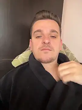 Snapshot of Huge_cock22cm chatting on March 21, 2026, 7:24 am Huge cock22cm online show from March 21, 2026, 7:24 am