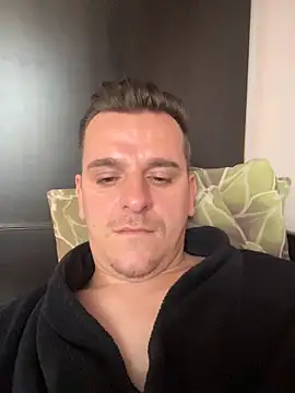 Snapshot of Huge_cock22cm chatting on April 7, 2026, 12:27 pm Huge cock22cm online show from April 7, 2026, 12:27 pm