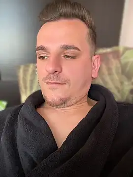 Snapshot of Huge_cock22cm chatting on April 15, 2026, 10:44 am Huge cock22cm online show from April 15, 2026, 10:44 am