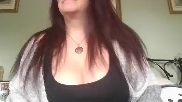 MissKisu online show from February 9, 2026, 3:38 pm